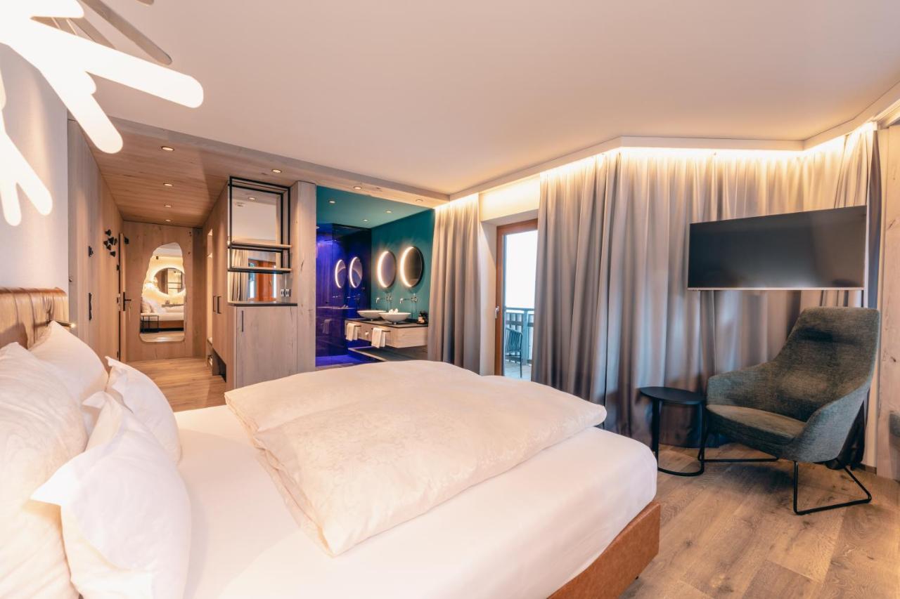 Zillergrundrock Luxury Mountain Resort Mayrhofen Exterior foto