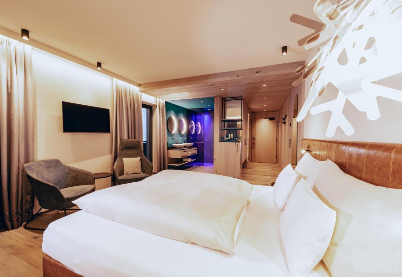 Zillergrundrock Luxury Mountain Resort Mayrhofen Exterior foto