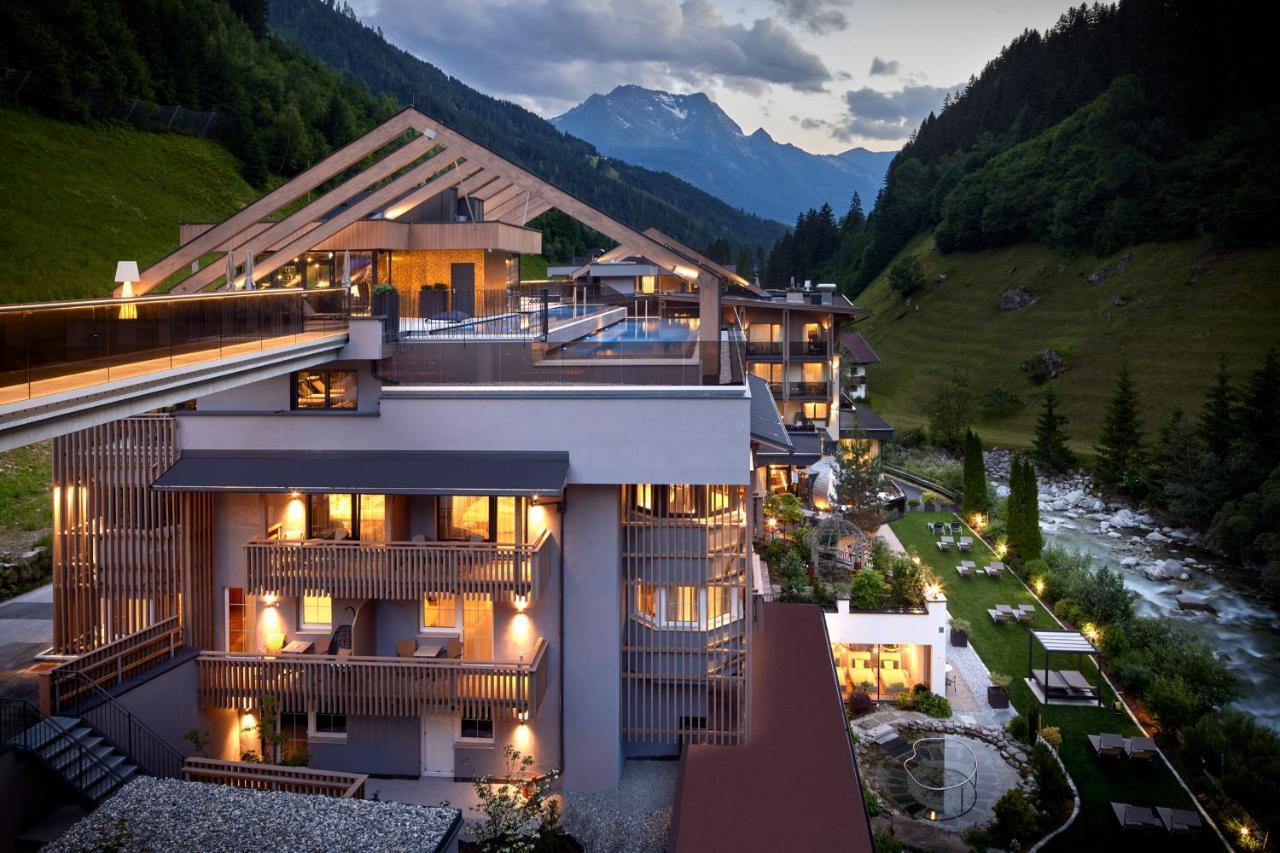 Zillergrundrock Luxury Mountain Resort Mayrhofen Exterior foto